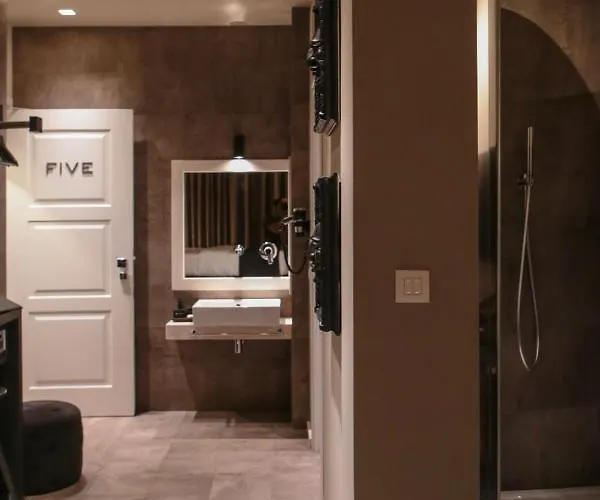 Отель Neko Boutique