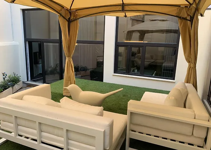 Отель Neko Boutique Кальяри