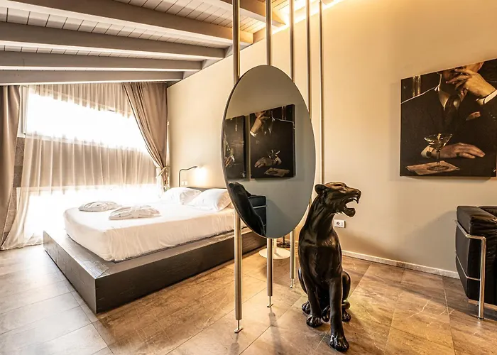 Neko Boutique Кальяри